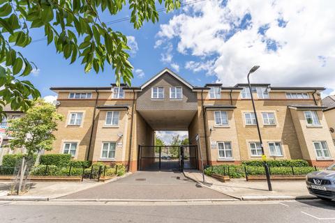 15 Sangam Close, Southall, UB2 5JB