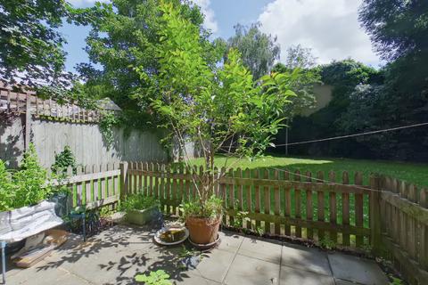 15 Sangam Close, Southall, UB2 5JB