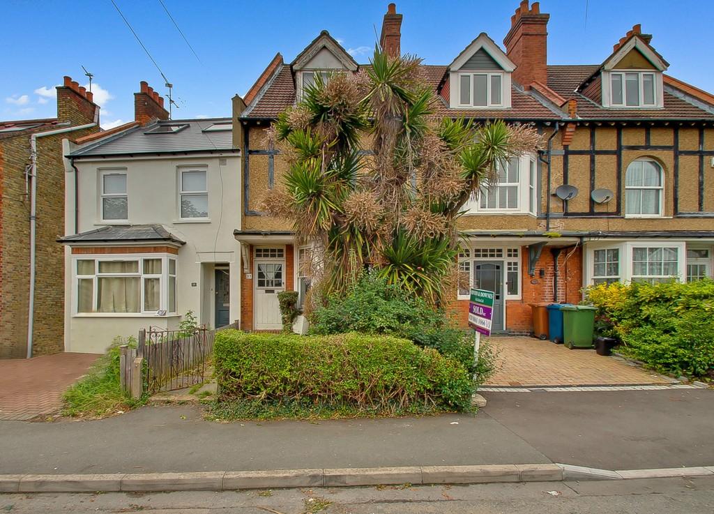 College Road, Harrow Weald 4 bed terraced house £520,000
