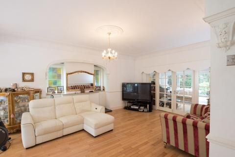 The Drey Squirrel Walk, Sutton Coldfield, B74 3AU