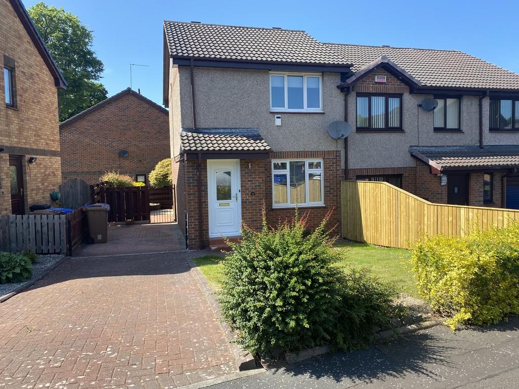 Braeside Park, Mid Calder 2 bed end of terrace house £825 pcm (£190 pw)
