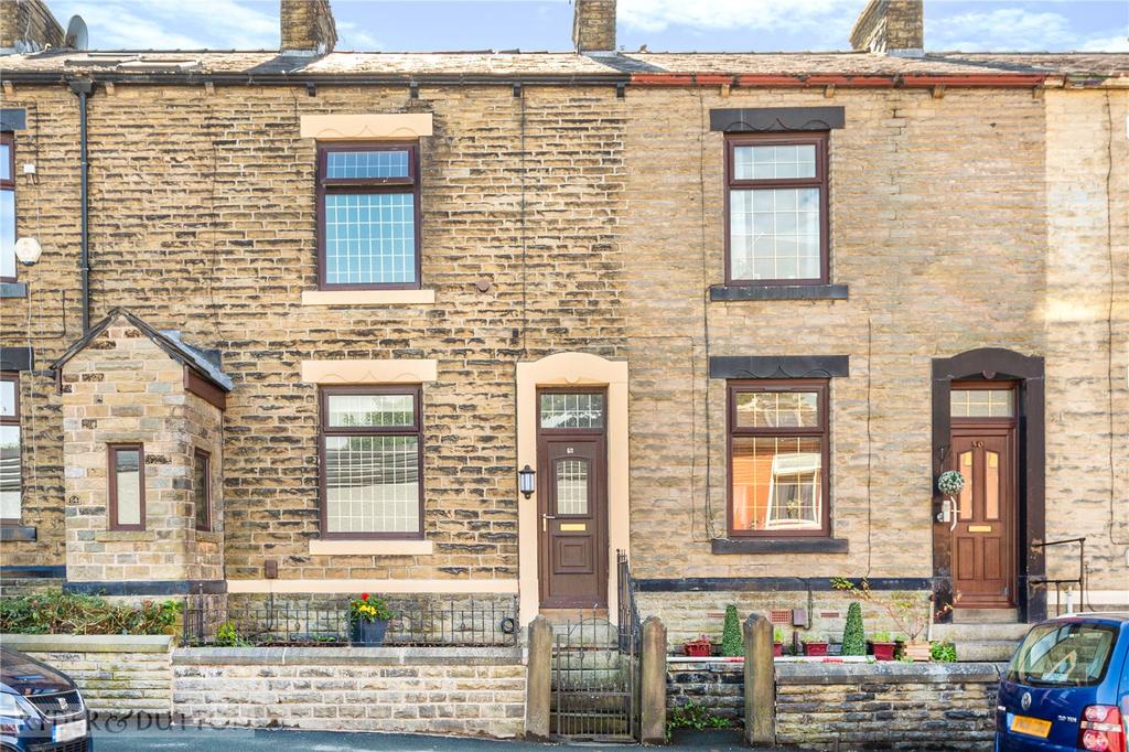 Grains Road, Shaw, Oldham, OL2 3 bed terraced house £142,950