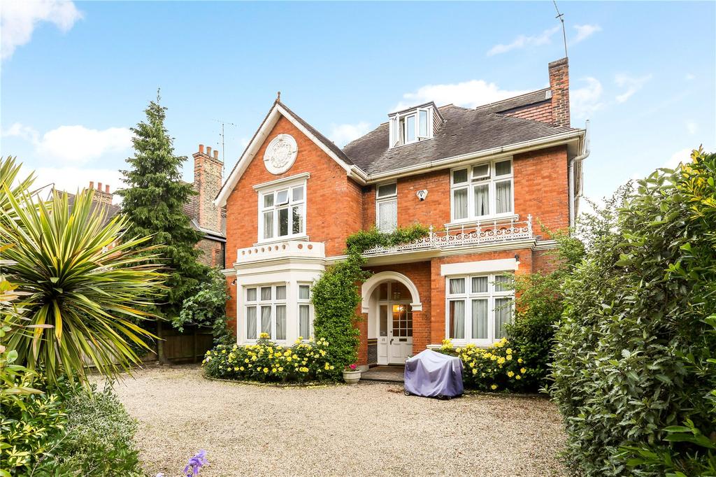 Carriage Driveway