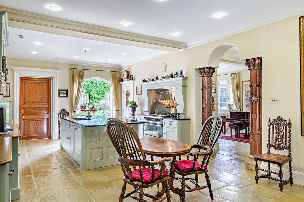 Kitchen/Breakfast
