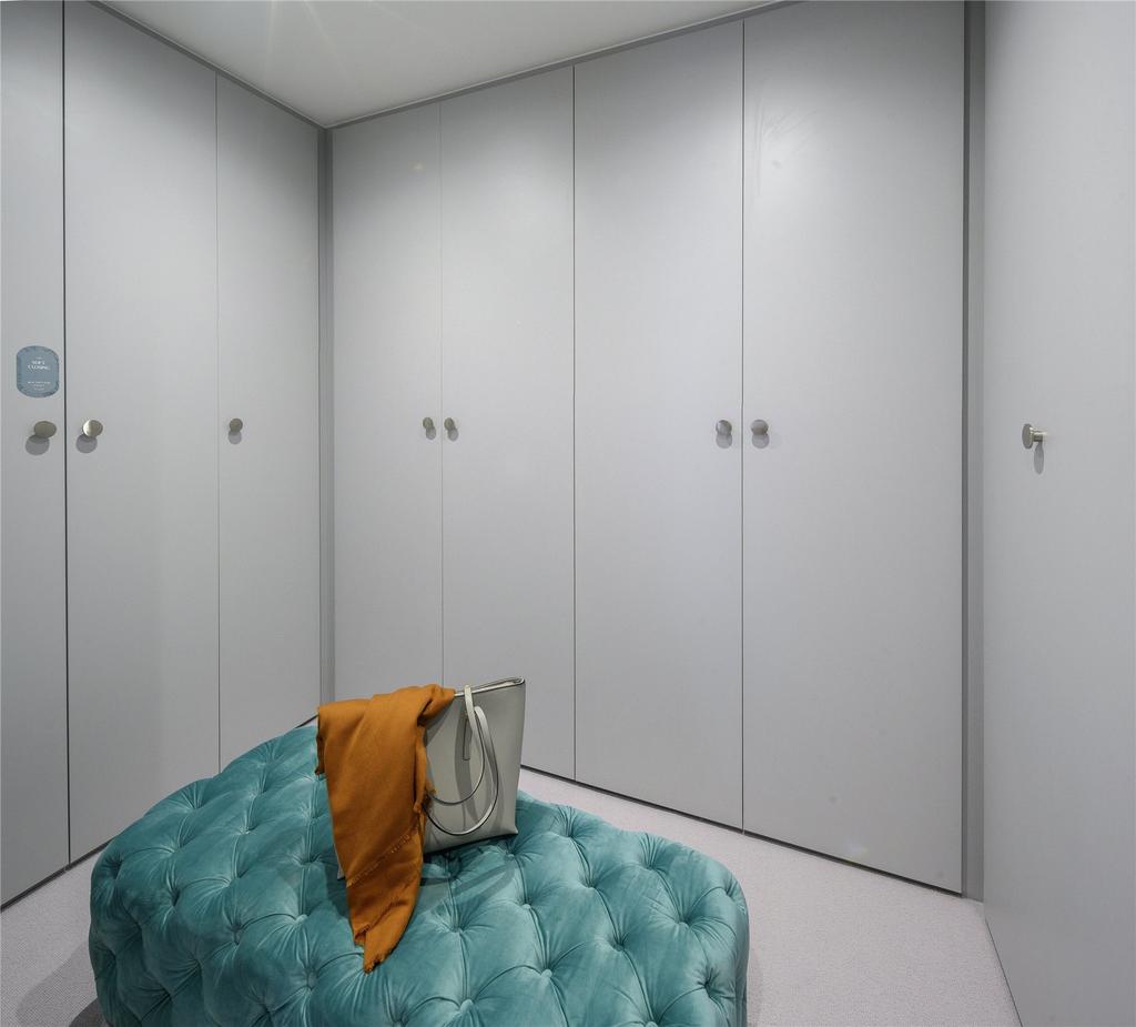 Master Dressing Room