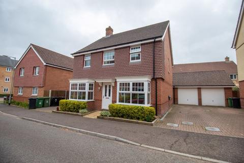 40 Dunnock Drive, Costessey, Norwich, NR8 5FF