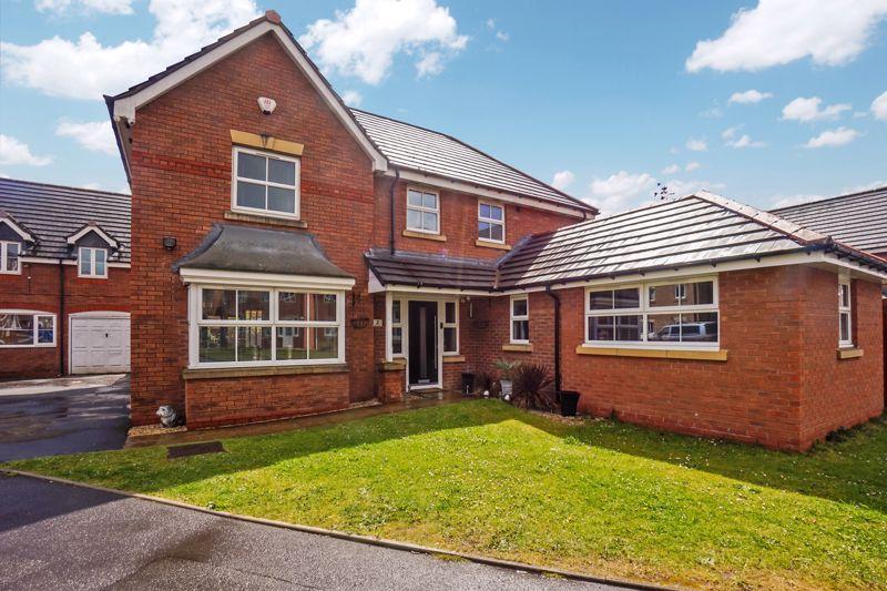 Potters Brook, Tipton 5 bed detached house £425,000