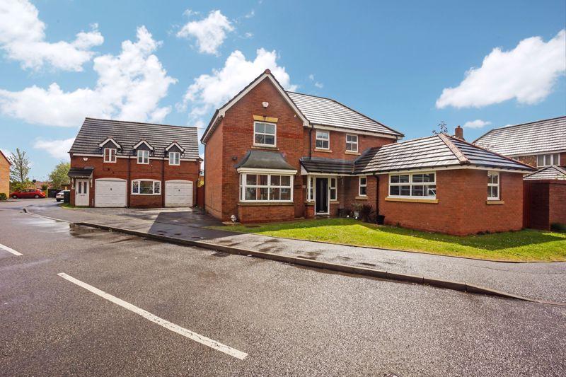 Potters Brook, Tipton 5 bed detached house £425,000