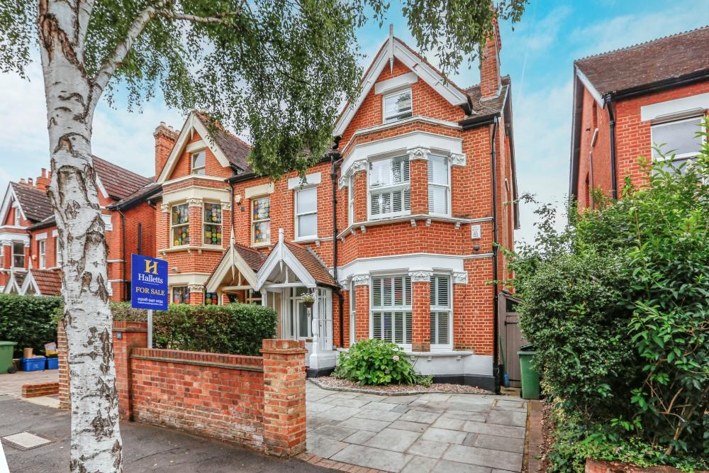 The Avenue, Kew, Richmond, Surrey TW9 5 bed semidetached house £