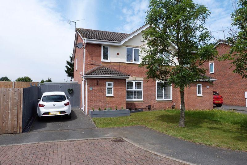 Tilbury Crescent, Leicester 3 bed semidetached house £220,000