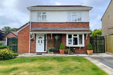 4 Ashdown Close, Southport, PR8 6TL