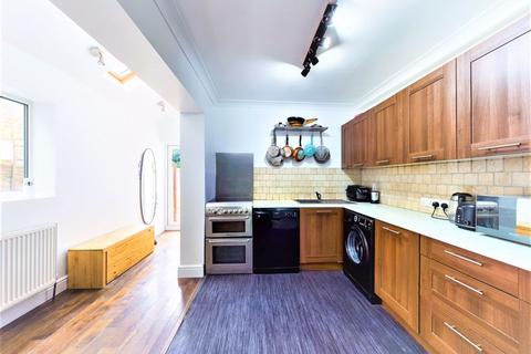 75 Eastbrook Road, Waltham Abbey, EN9 3AJ