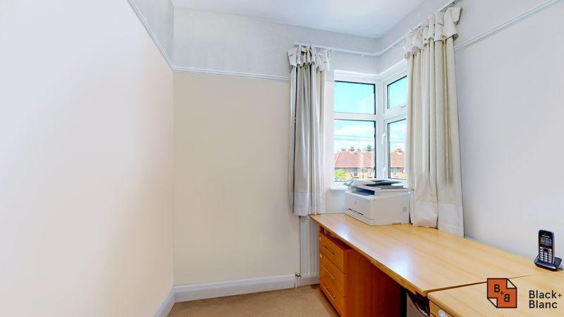 Bedroom/Office