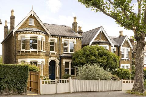 6 bedroom detached house to rent - Palace Road, London, SW2