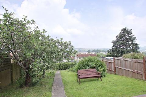 4 bedroom terraced house to rent, Sheridan Road, Bath