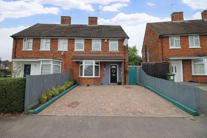 Woodland Drive, Braunstone Town, Leicester 3 bed semidetached house £230,000