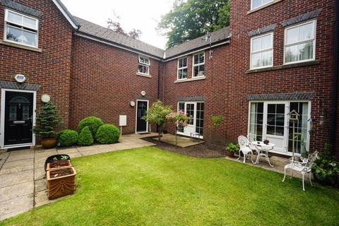 2 bedroom apartment to rent, Charnley Grange, Lostock