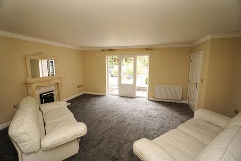 2 bedroom apartment to rent, Charnley Grange, Lostock