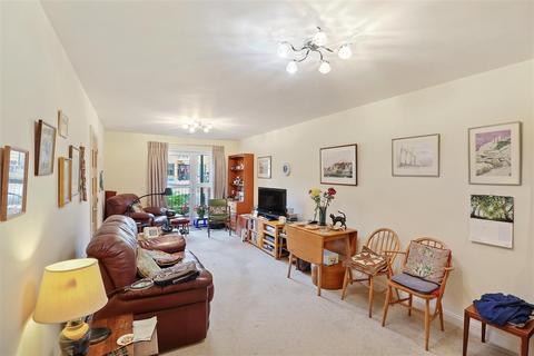 2 bedroom apartment for sale - Marlow Road, Bourne End