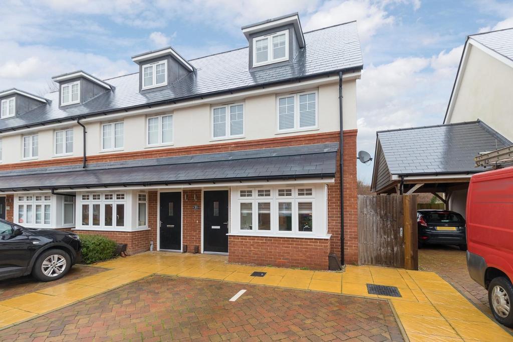 Westbrook Drive, Folkestone 3 bed semidetached house £1,395 pcm (£
