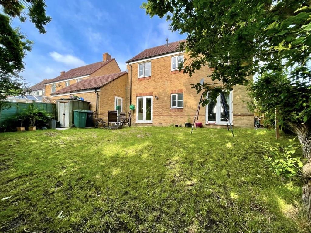 Sherbourne Avenue, Ryde 3 bed detached house for sale £300,000