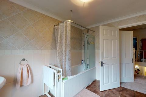 9 Ernwell Road, Folkestone, CT19 5NT