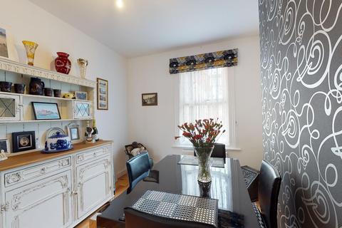 9 Ernwell Road, Folkestone, CT19 5NT