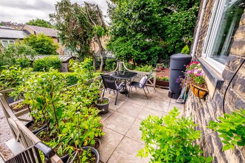 3 Castlefields Drive, Brighouse, HD6 3PB