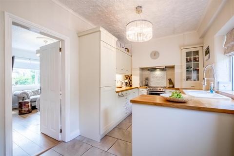 3 Castlefields Drive, Brighouse, HD6 3PB
