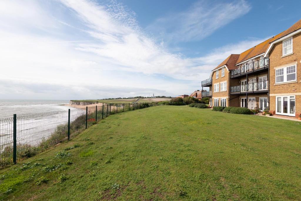 Joss Gap Road, Broadstairs 2 bed apartment for sale £635,000