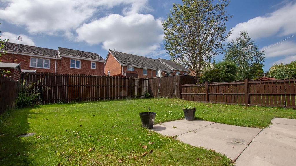Tedder Road, York, YO24 3JB 3 bed townhouse £895 pcm (£207 pw)