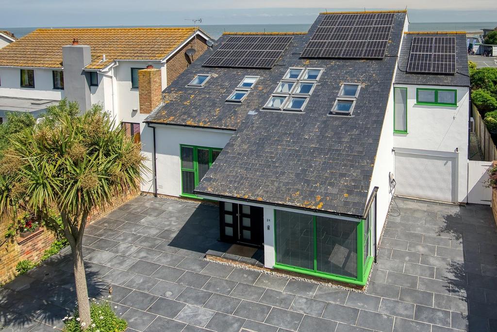 Daryngton Avenue, Birchington 4 bed house £960,000