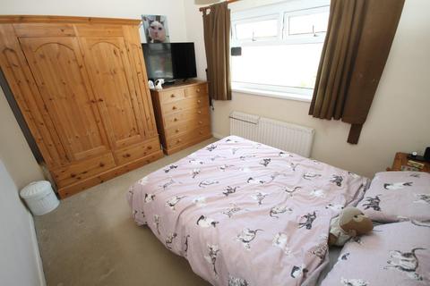 4 Kestrel Drive, Bradford, BD2 4HA