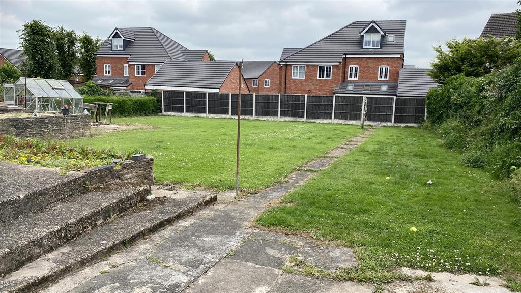 Middlefield Lane, Hinckley 2 bed detached house £325,000