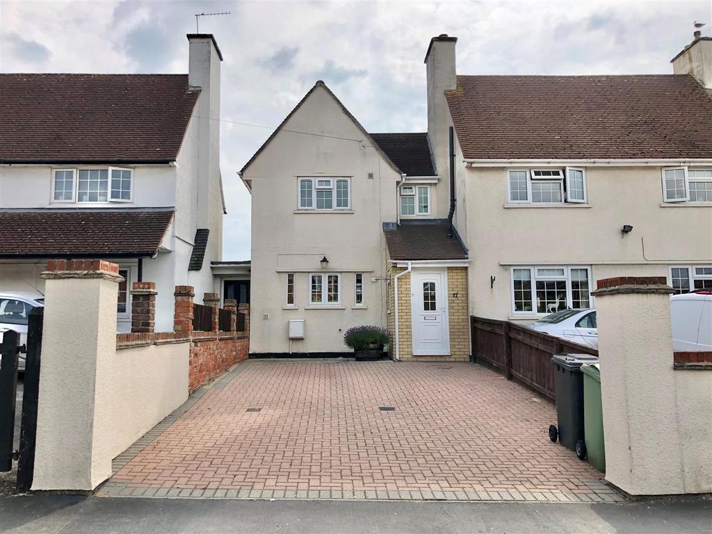 Tuffley Lane, Tuffley, Gloucester 2 bed semidetached house £250,000