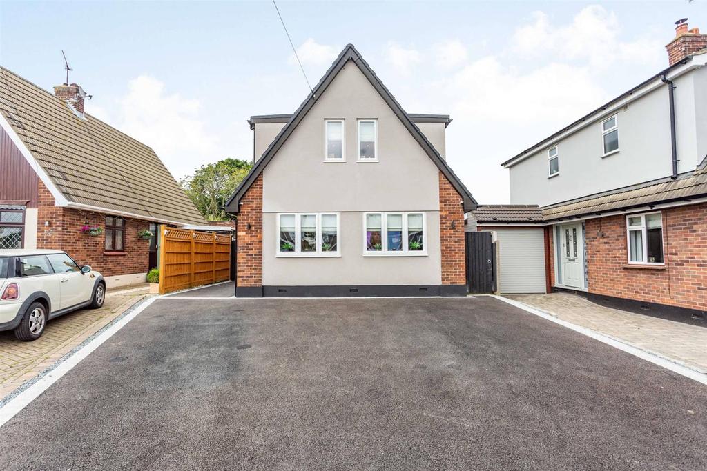Tyelands, Billericay 3 bed detached house £695,000