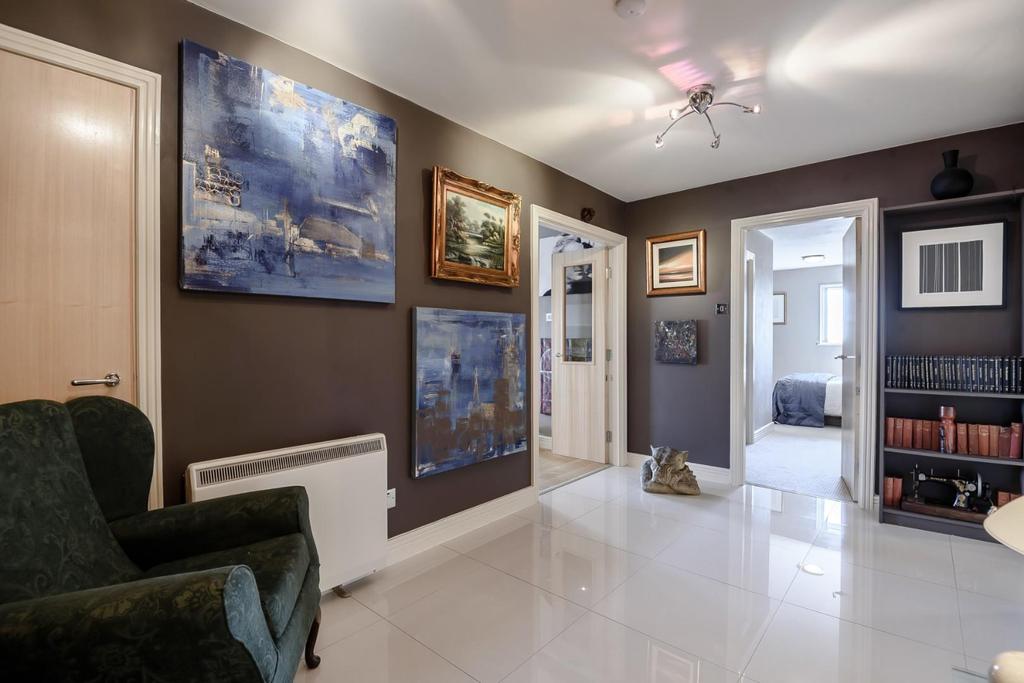 8470331-interior30.jpg