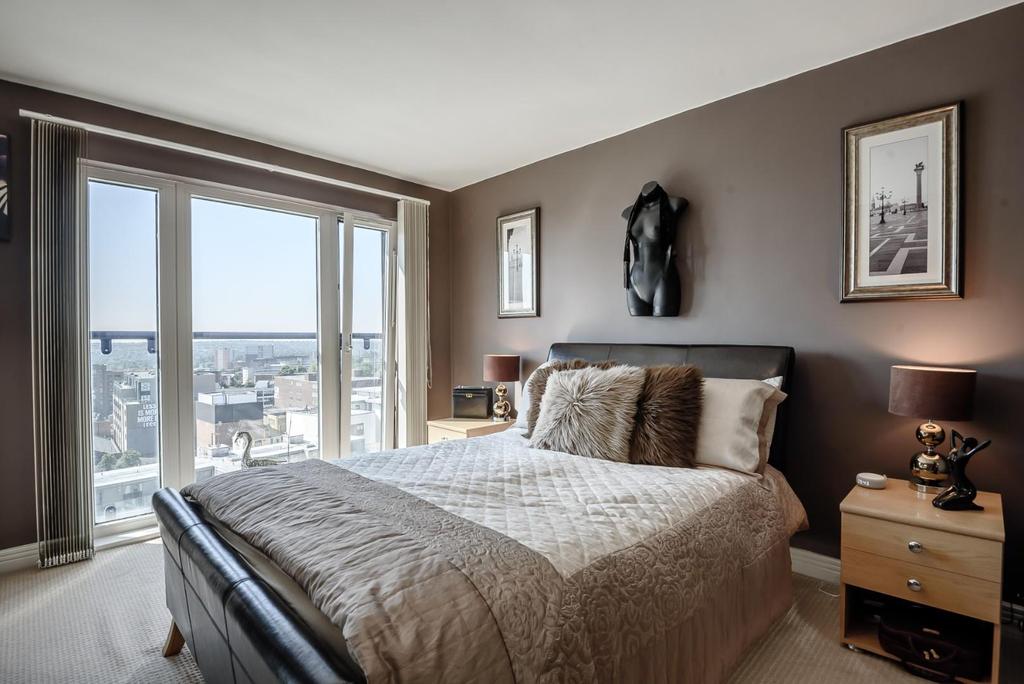 8470331-interior26.jpg