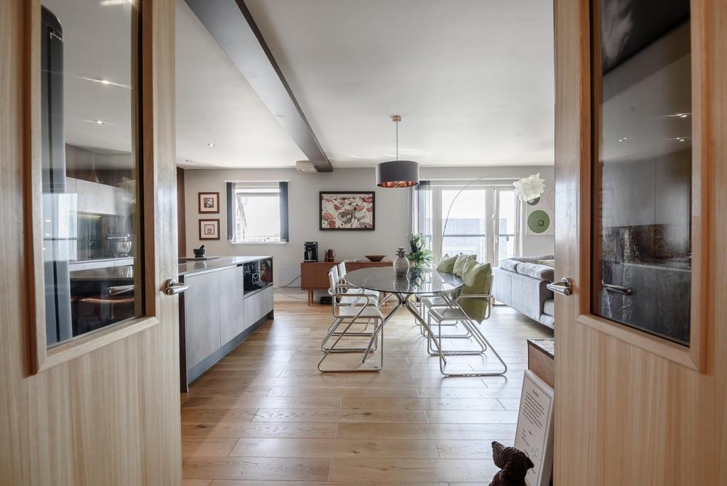 8470331-interior08.jpg