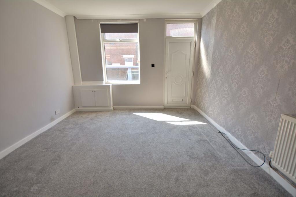 Granville Street, Castleford, WF10 2 bed terraced house £600 pcm (£