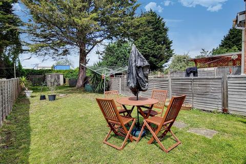 33 Overton Road, London, E10 7PR