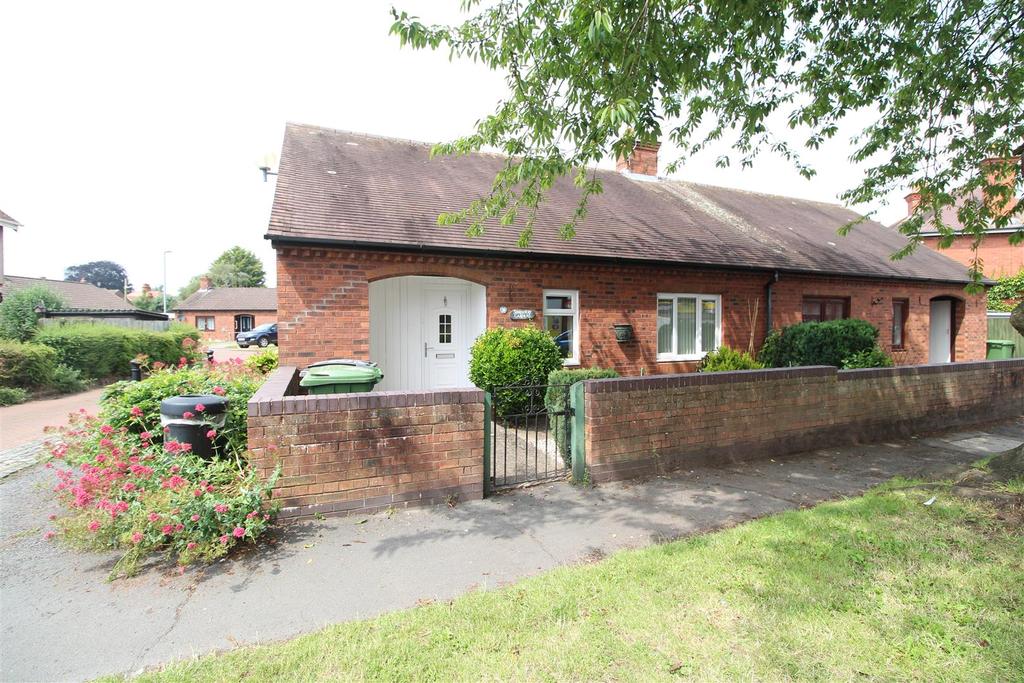 Shrubbery Gardens, Wem 2 bed semidetached bungalow £135,000