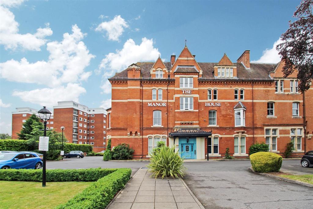 AVENUE ROAD, LEAMINGTON SPA CV31 3ND 2 bed apartment £1,100 pcm (£254 pw)