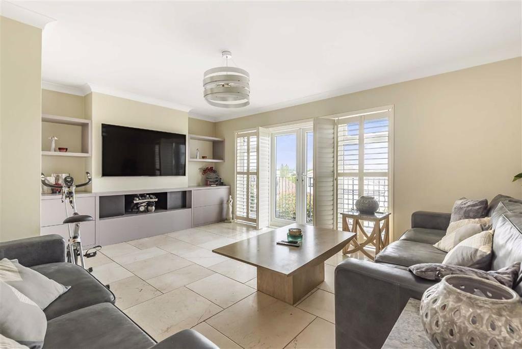 Burleigh Way, Cuffley, Hertfordshire 2 bed bungalow £760,000