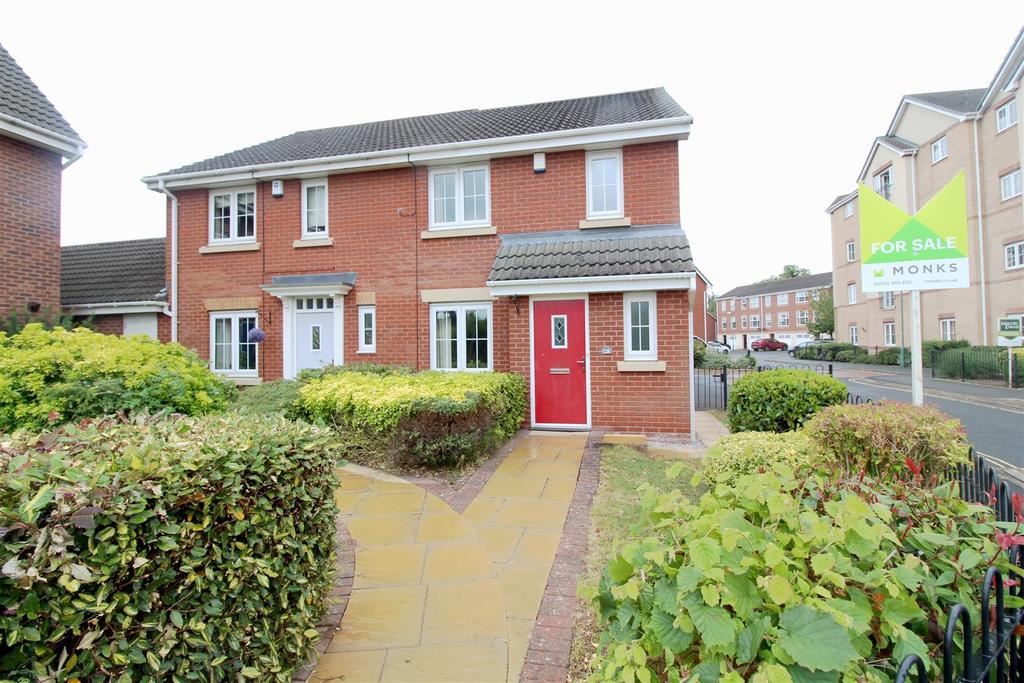 Greenfields Gardens, Shrewsbury 3 bed semidetached house £230,000
