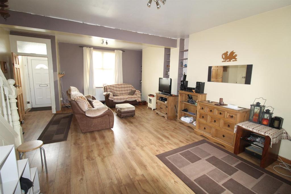 Talbot Road, Ammanford 3 bed terraced house £155,000