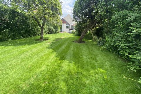 24 Mount Pleasant Avenue, Hutton, Brentwood, CM13 1PW