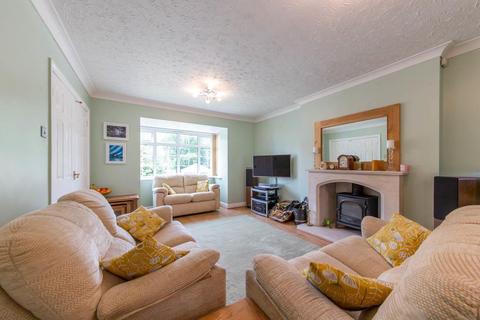5 Barnfields, Cleobury Mortimer, Kidderminster, DY14 8RG