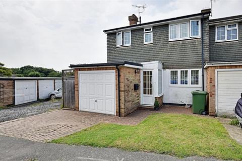 5 Quebec Close, Bexhill-on-sea, TN39 4HX