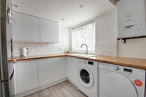 5 Quebec Close, Bexhill-on-sea, TN39 4HX